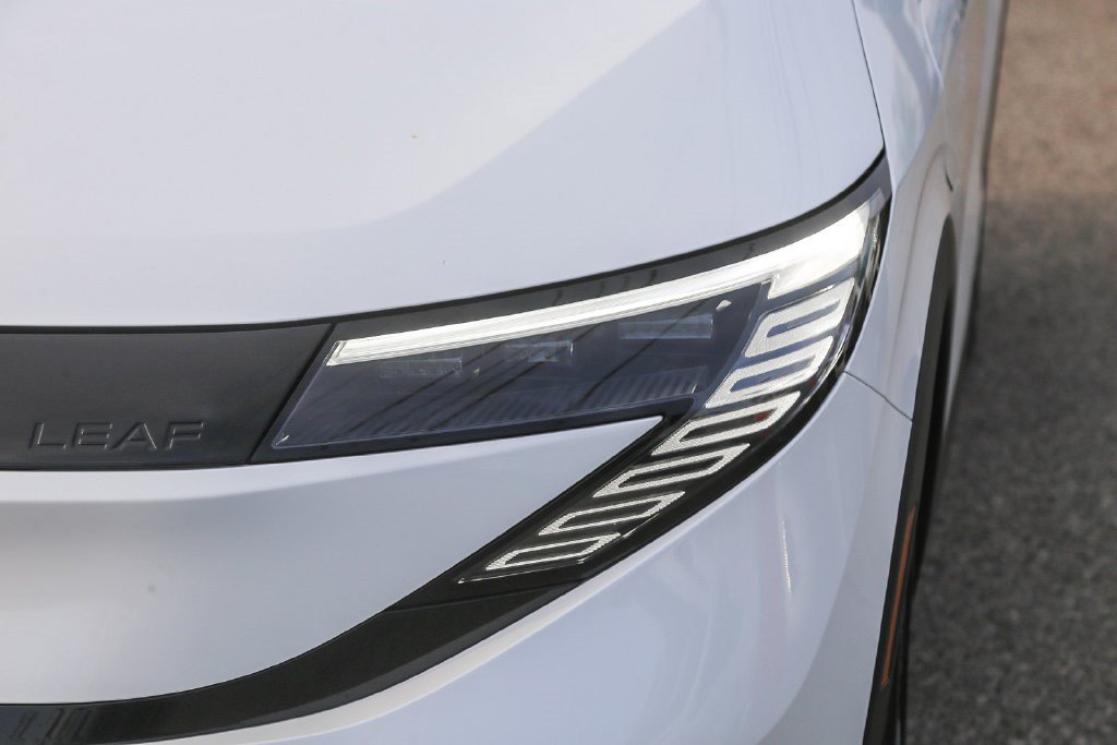 New 2026 Nissan Leaf SV+ w/ Illuminated Package FWD image 4