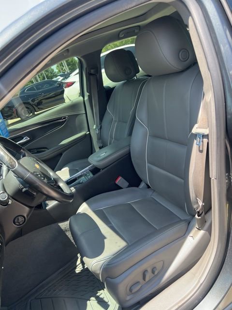 Used 2014 Chevrolet Impala LTZ FWD image 14
