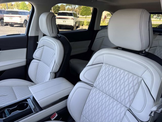 New 2026 Lincoln Nautilus Black Label image 13