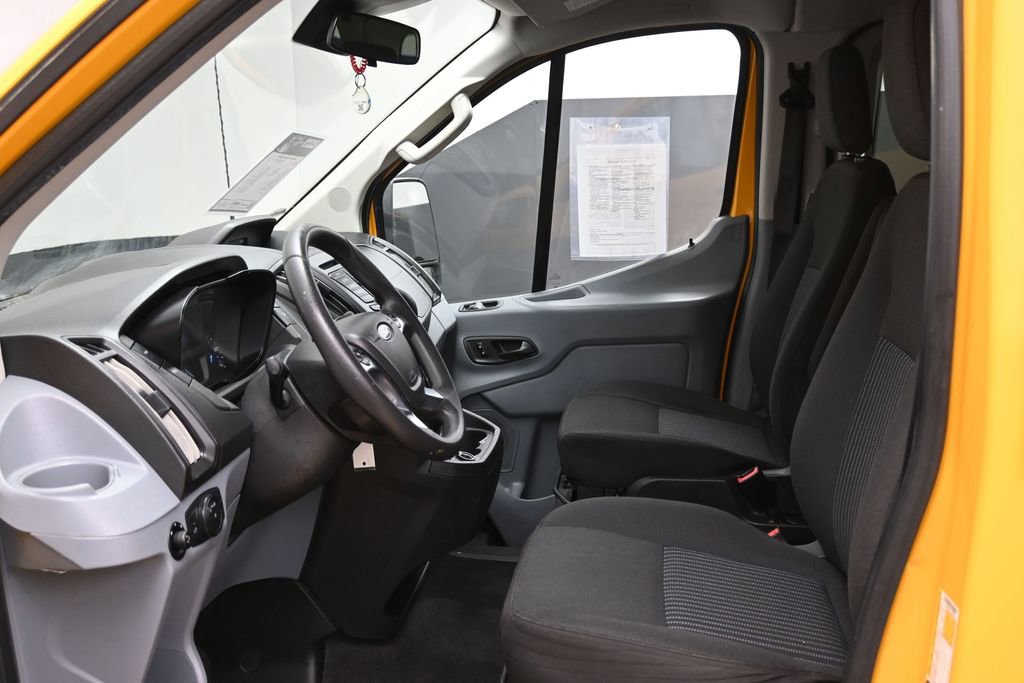 Used 2018 Ford Transit 150 XL RWD image 16