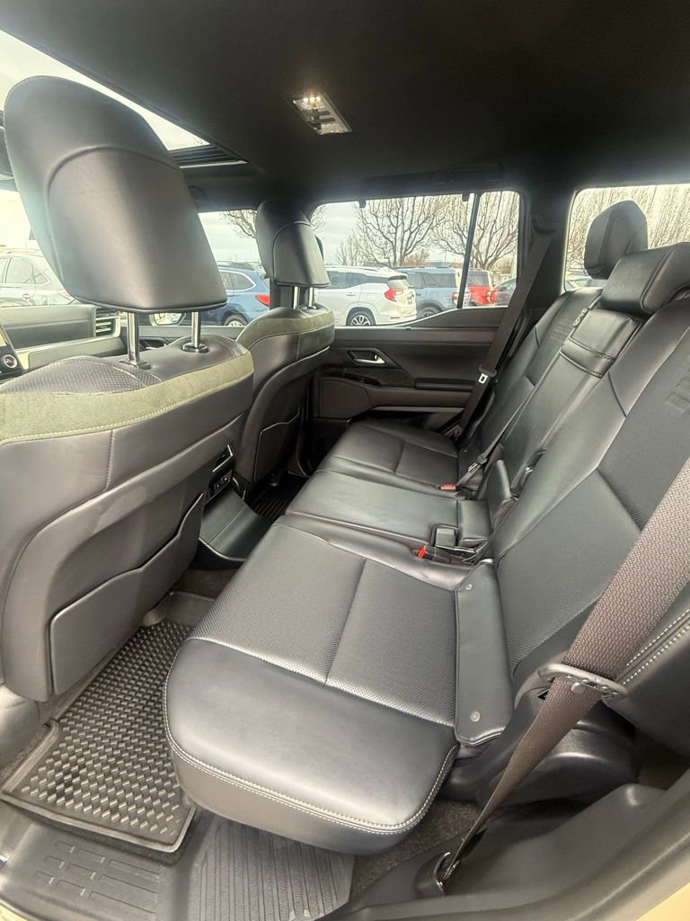 Used 2024 Lexus GX 550 image 6
