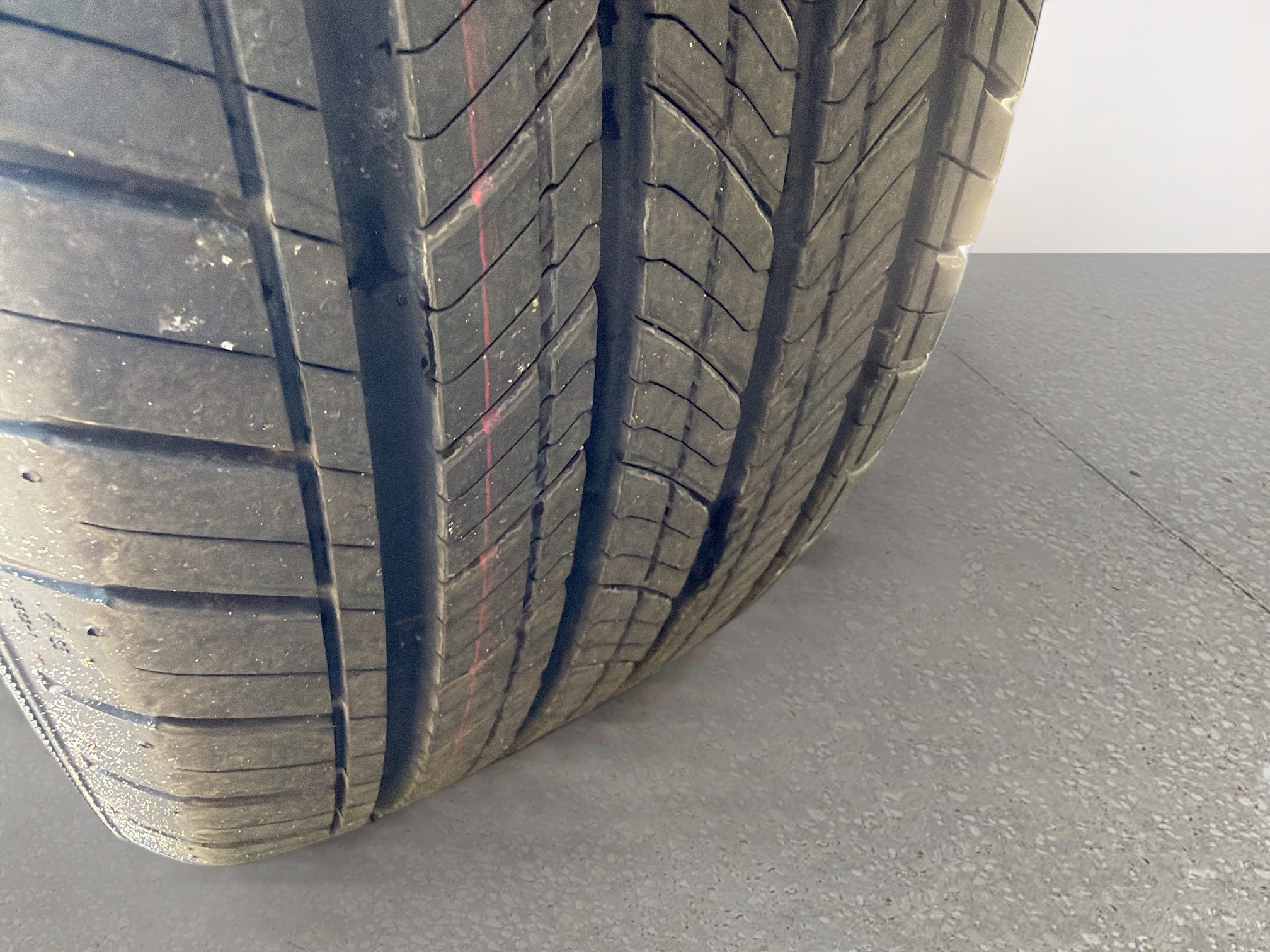 Used 2025 Volkswagen Atlas Cross Sport SE image 41