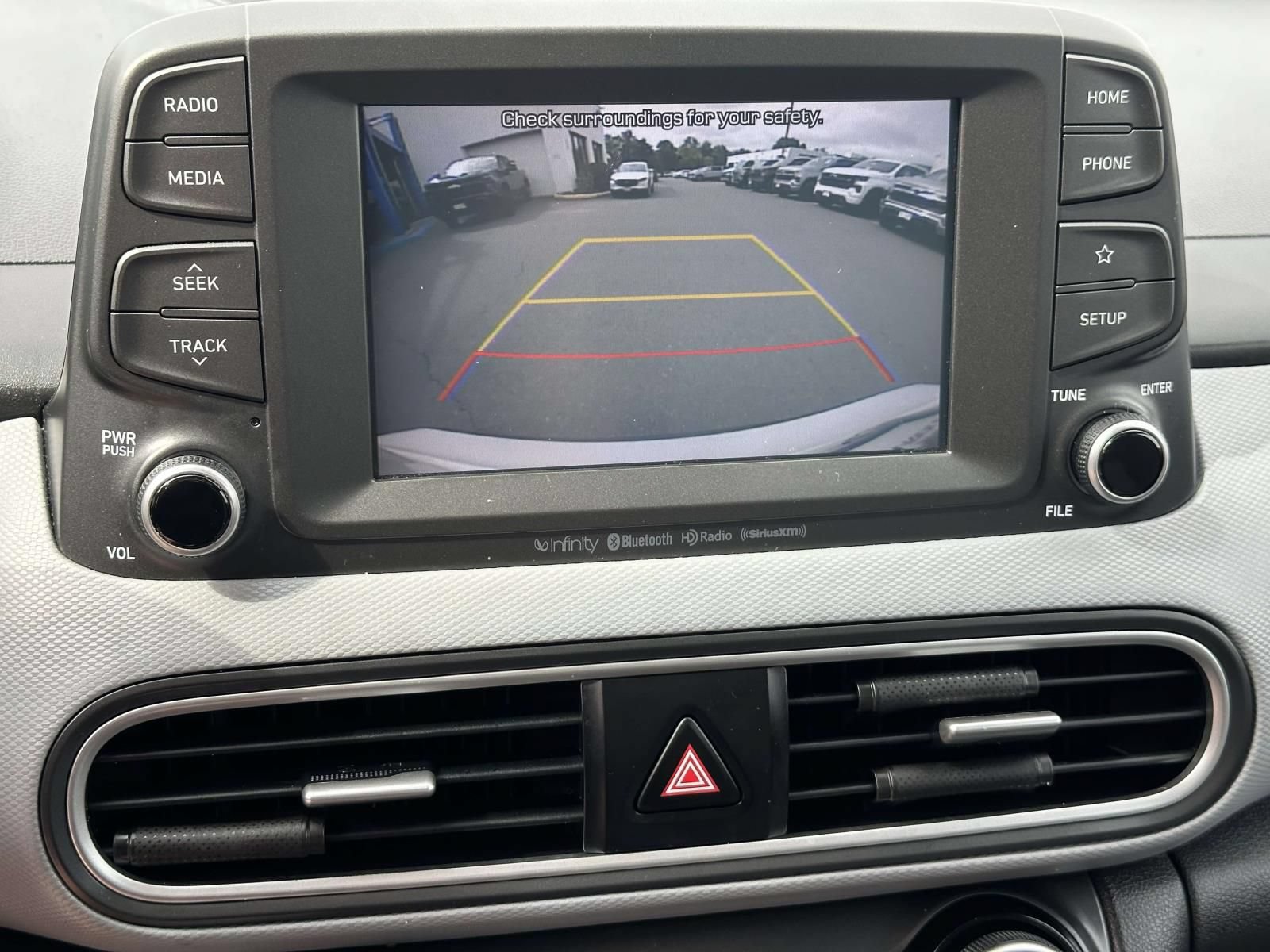 Used 2020 Hyundai Kona Limited AWD/4WD image 11