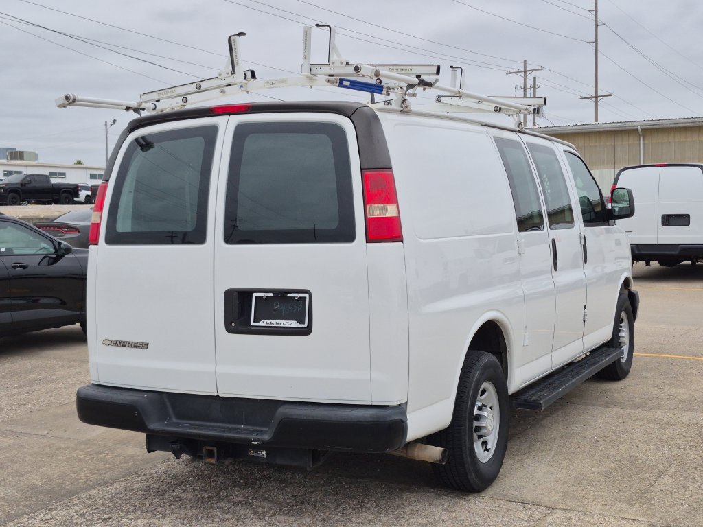Used 2015 Chevrolet Express 2500 RWD image 7