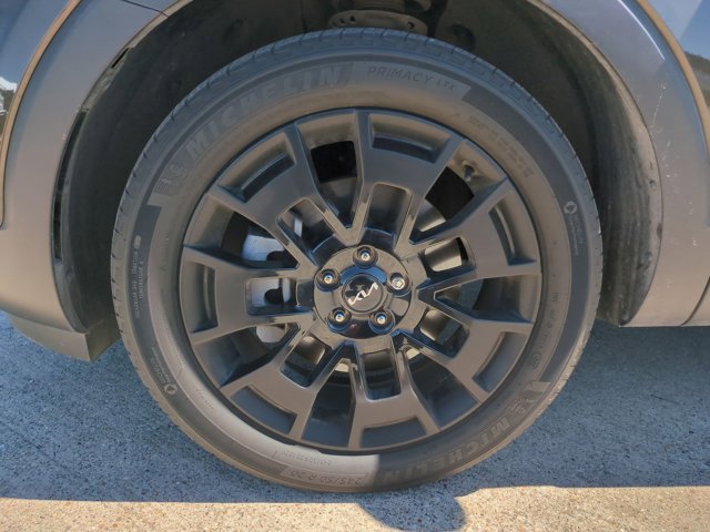 Used 2022 Kia Telluride SX w/ SX Prestige Package image 19