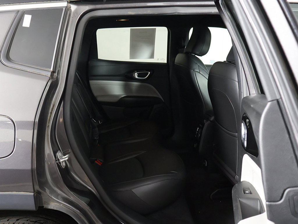 Used 2023 Jeep Compass Limited AWD/4WD image 33