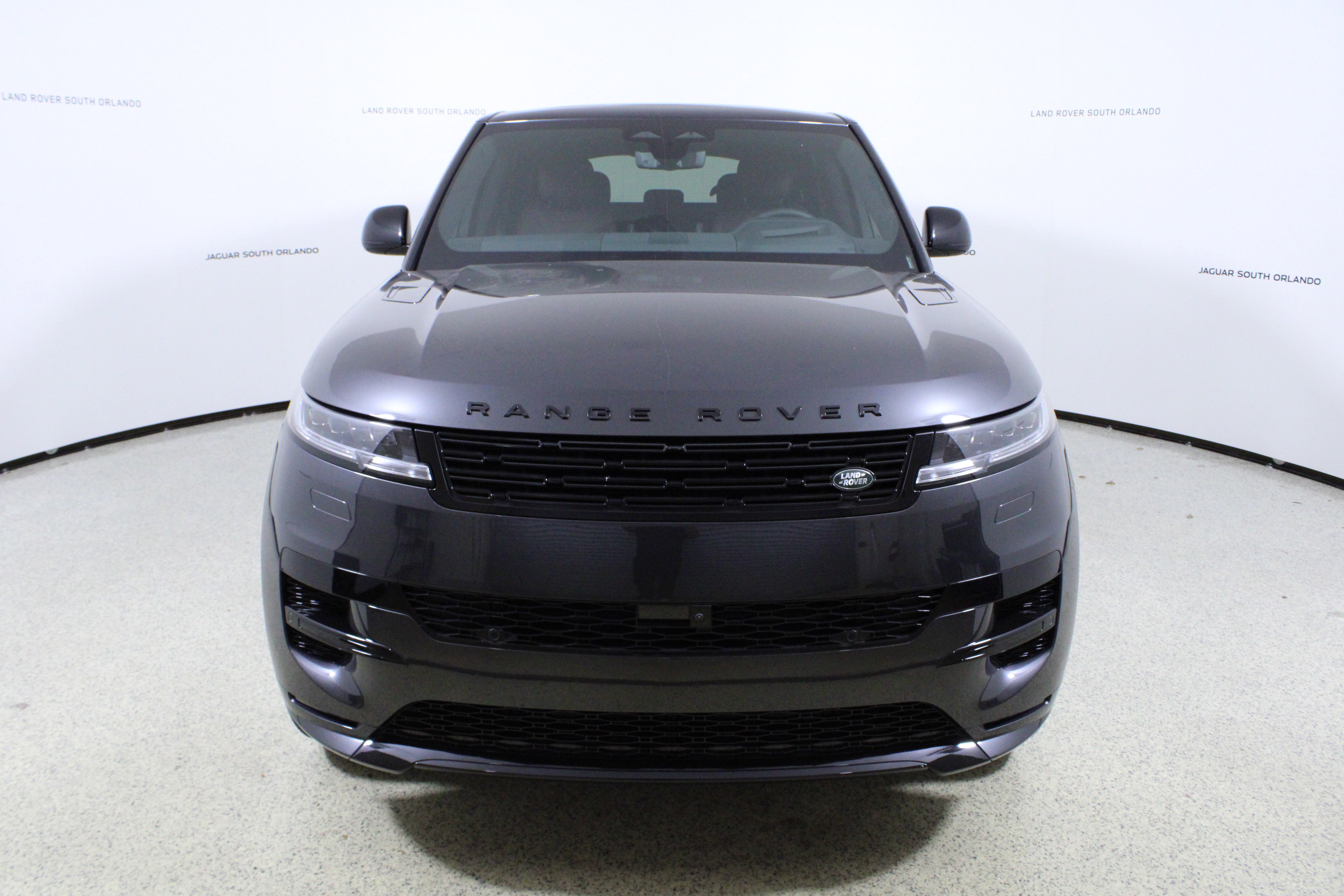 New 2026 Land Rover Range Rover Sport Dynamic SE AWD/4WD image 2