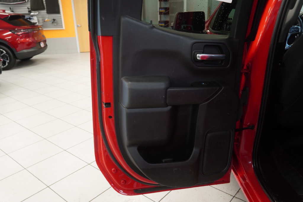 Used 2019 Chevrolet Silverado 1500 LT w/ All-Star Edition AWD/4WD image 18