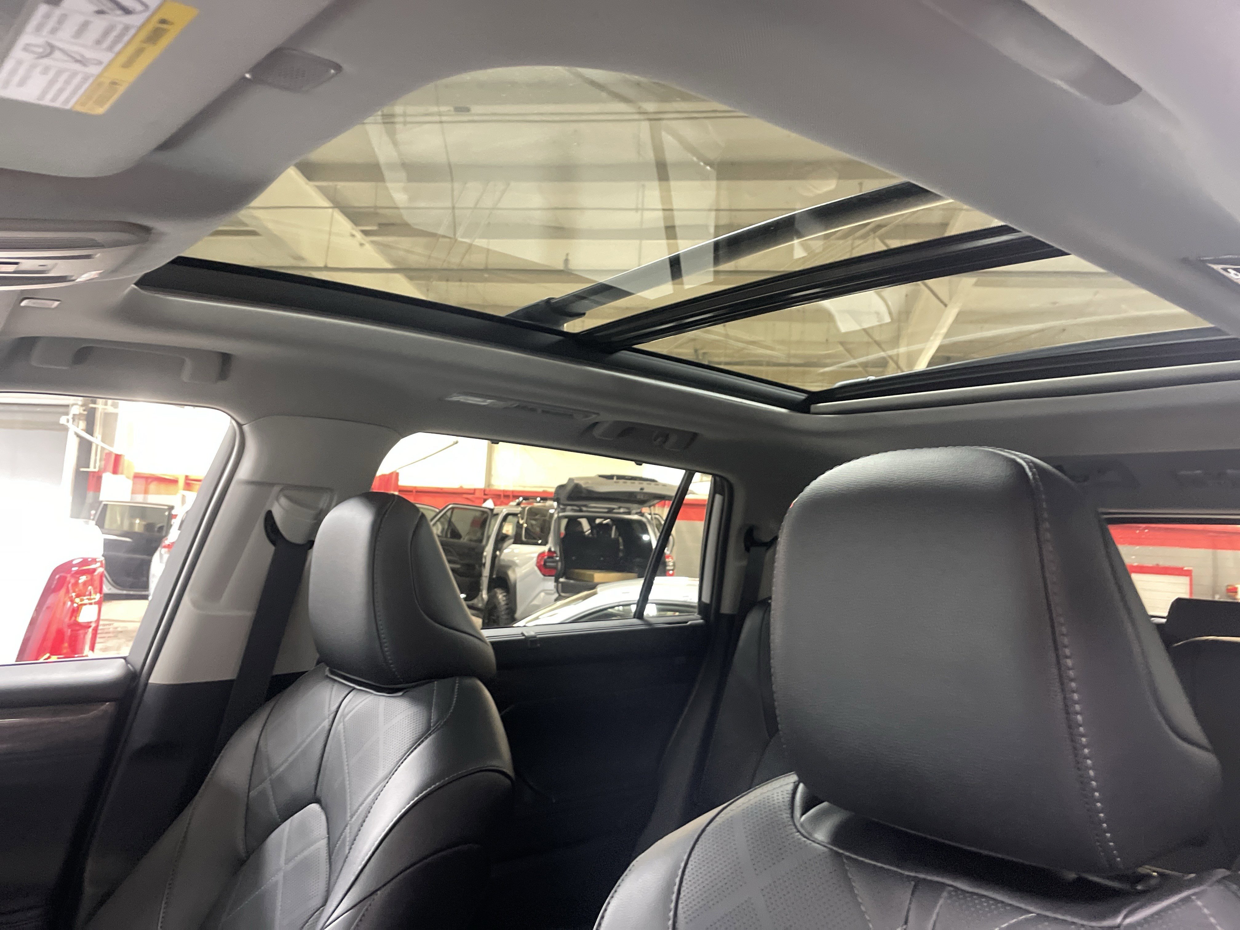 Certified 2025 Toyota Highlander Platinum image 28