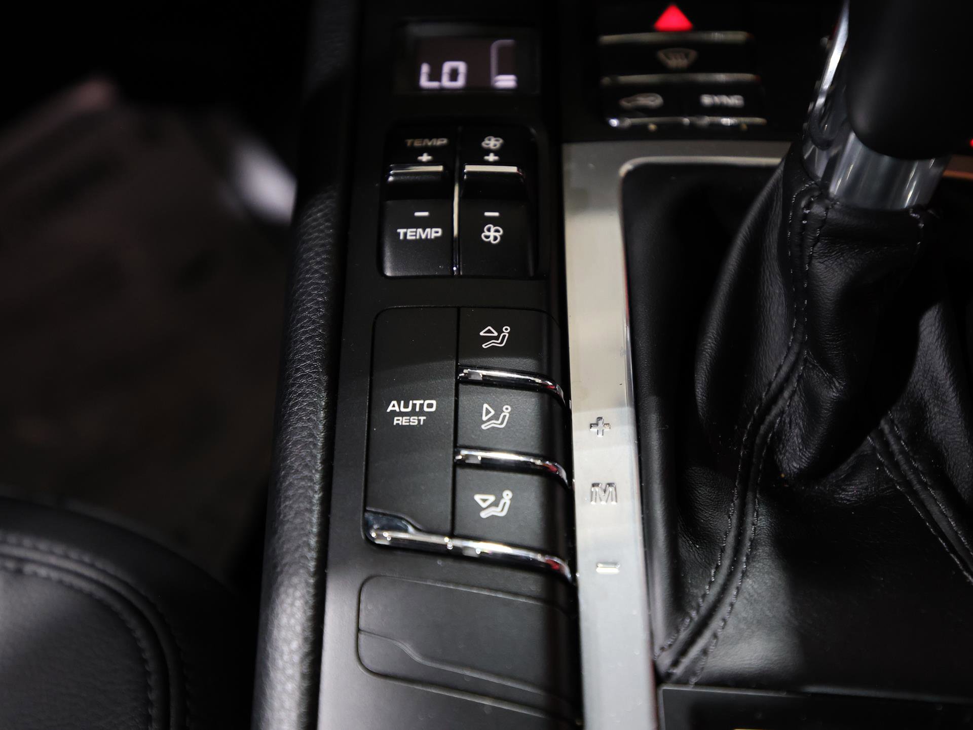 Used 2019 Porsche Macan image 21