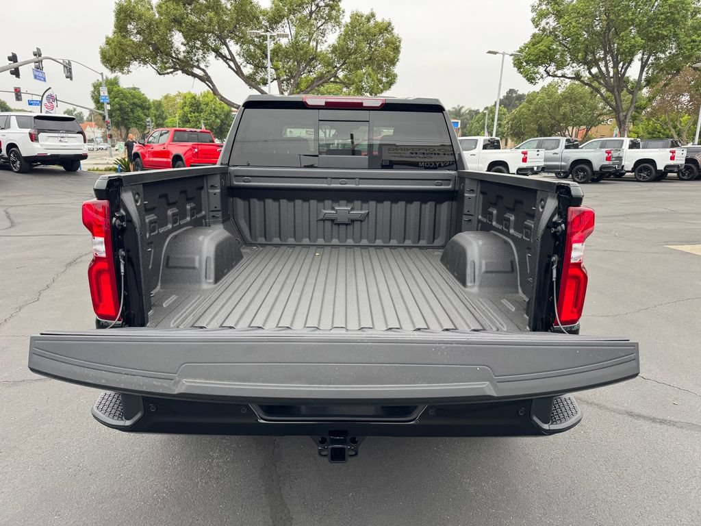 New 2026 Chevrolet Silverado 1500 RST w/ Safety Package AWD/4WD image 12