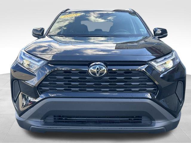 Used 2025 Toyota RAV4 XLE AWD/4WD image 8