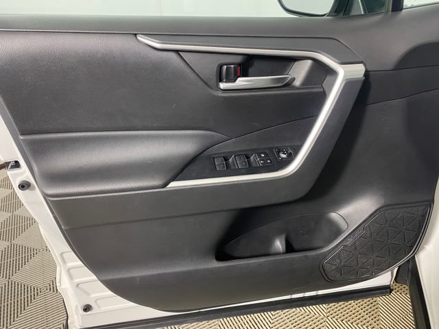 Used 2024 Toyota RAV4 XLE FWD image 20