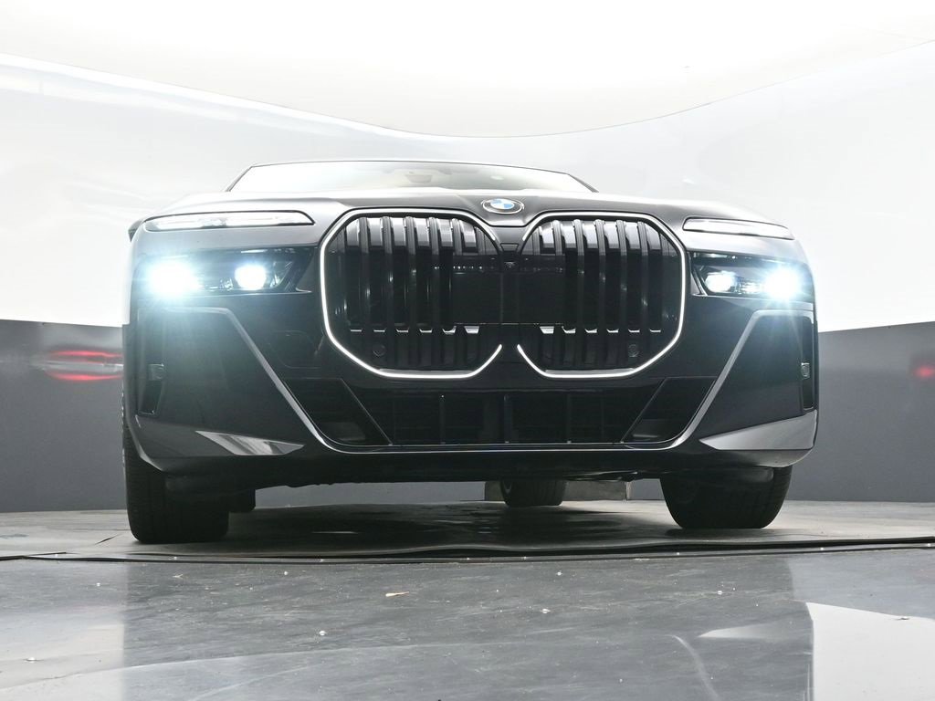 New 2026 BMW 760i xDrive w/ Executive Package image 26