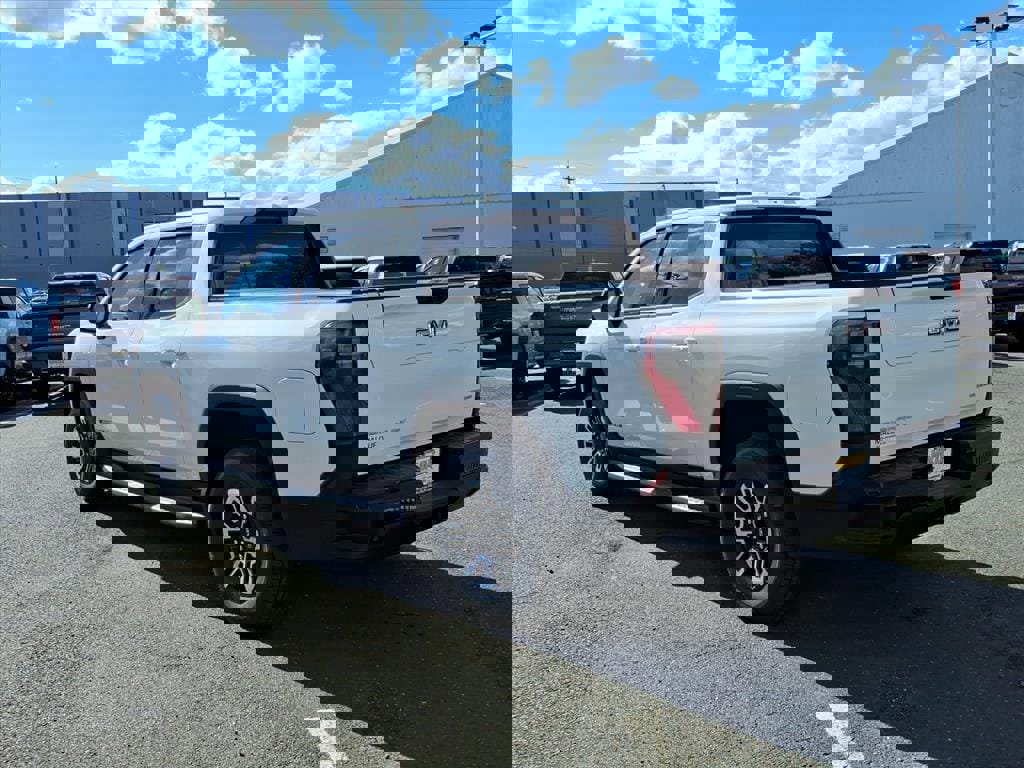 New 2026 GMC Sierra EV Elevation image 4