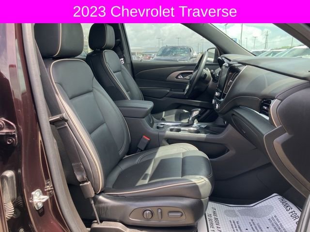 Used 2023 Chevrolet Traverse Premier image 11