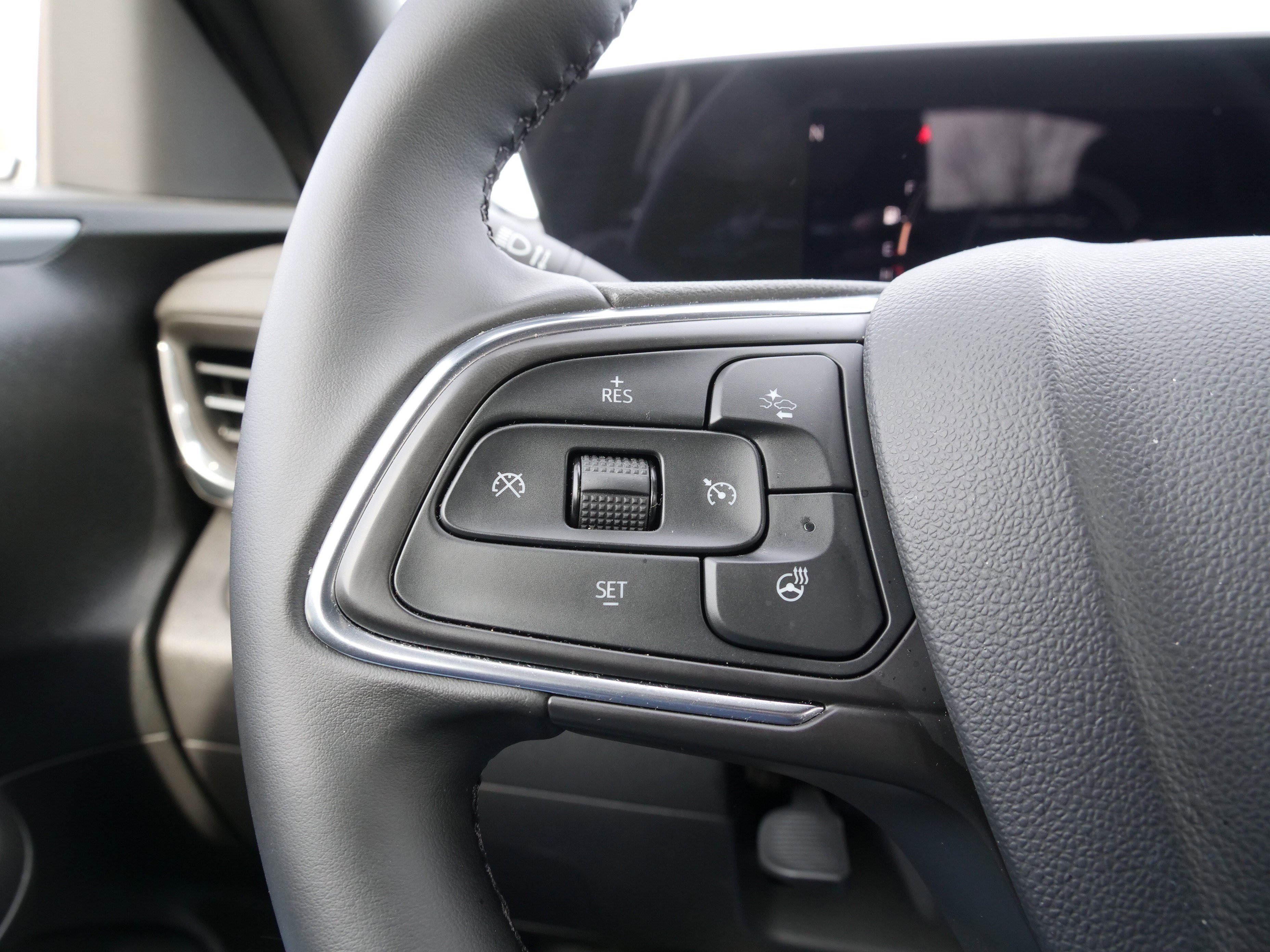 Used 2024 Buick Envista Preferred w/ Convenience I Package image 22