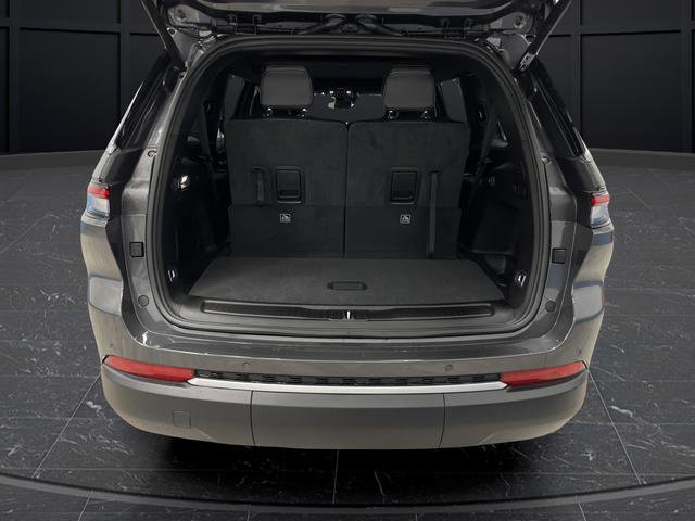 New 2026 Jeep Grand Cherokee L Limited w/ Luxury Tech Group II image 15