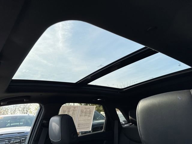 Certified 2023 Cadillac XT5 Premium Luxury AWD/4WD image 15