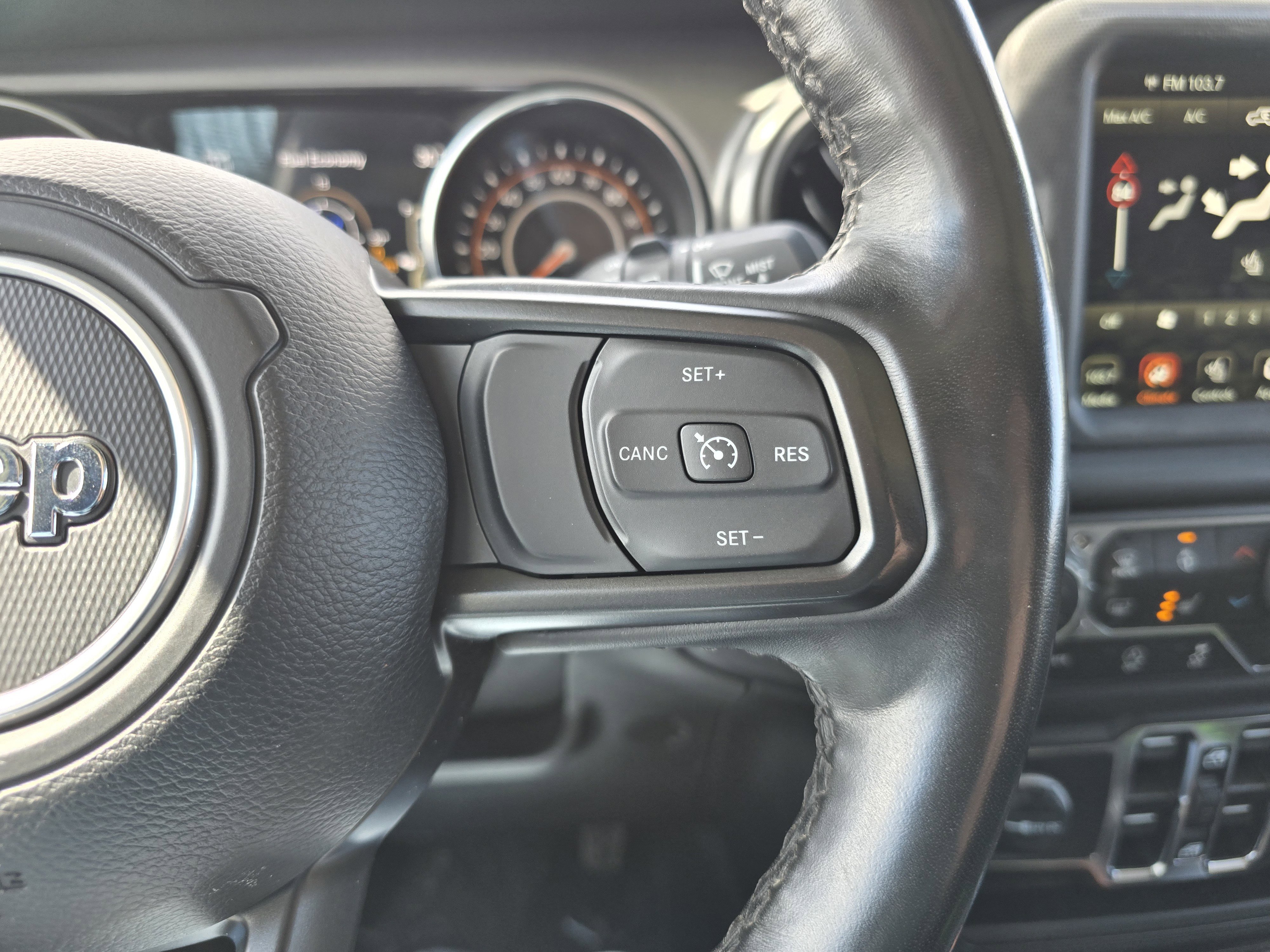 Used 2022 Jeep Wrangler Unlimited Sport image 22