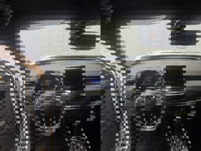 New 2026 Jeep Compass Latitude image 4