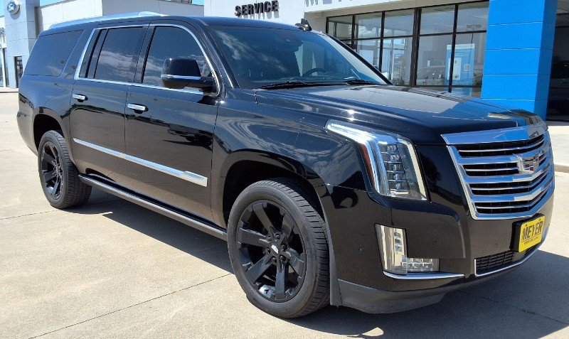 Used 2020 Cadillac Escalade ESV Platinum AWD/4WD image 2