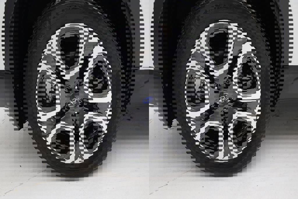 Used 2024 Subaru Ascent Limited image 9