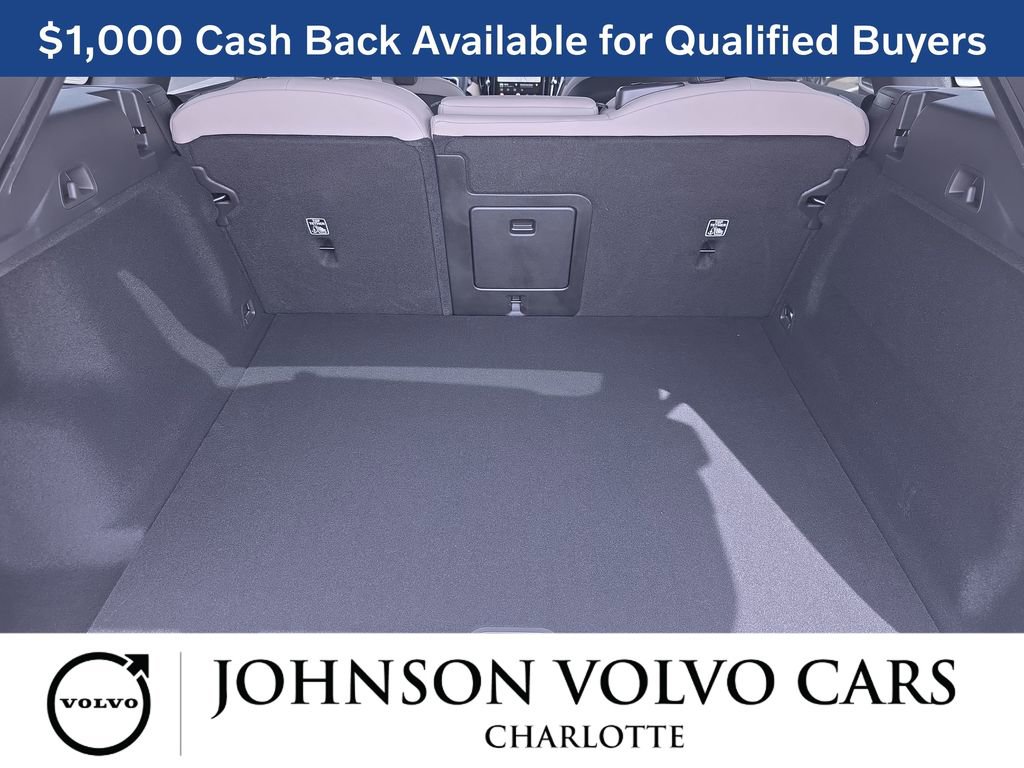 New 2026 Volvo XC60 B5 Plus w/ Protection Package Premier image 12