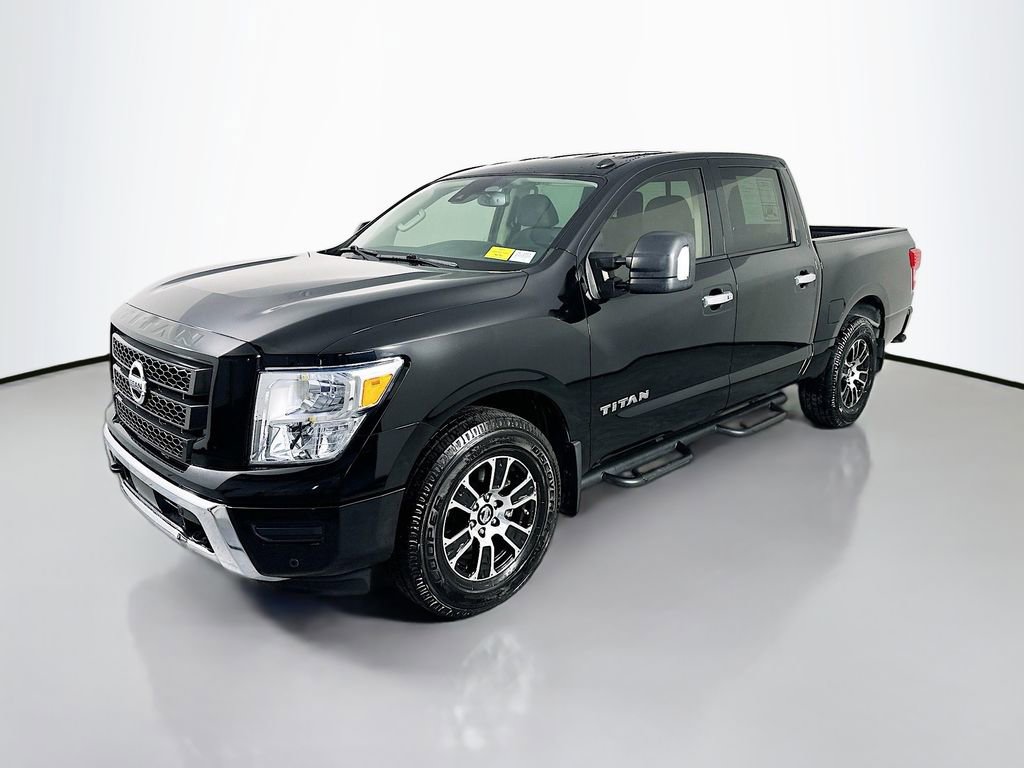 Used 2021 Nissan Titan SV w/ SV Convenience Package AWD/4WD image 3
