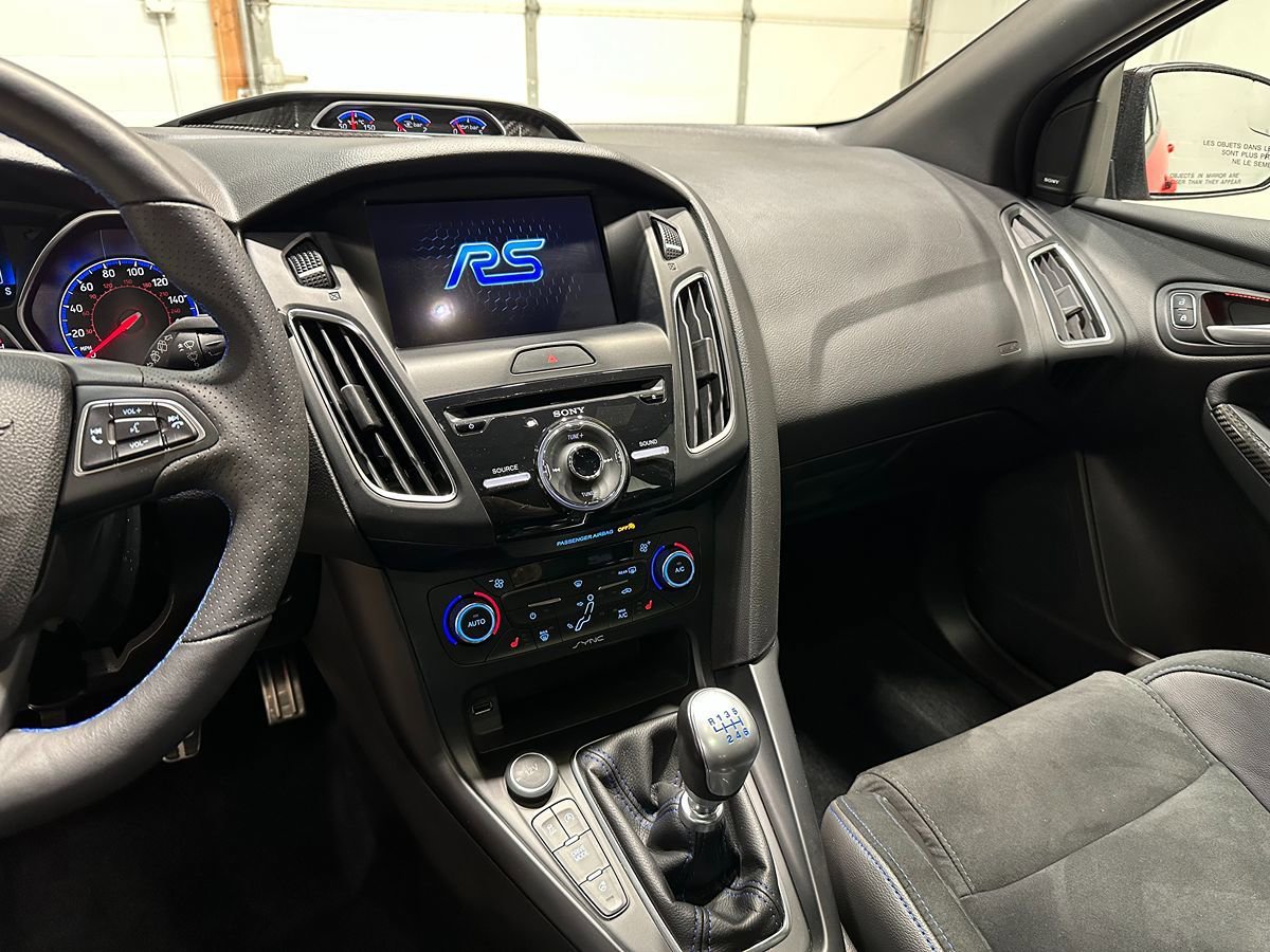 Used 2018 Ford Focus RS image 36