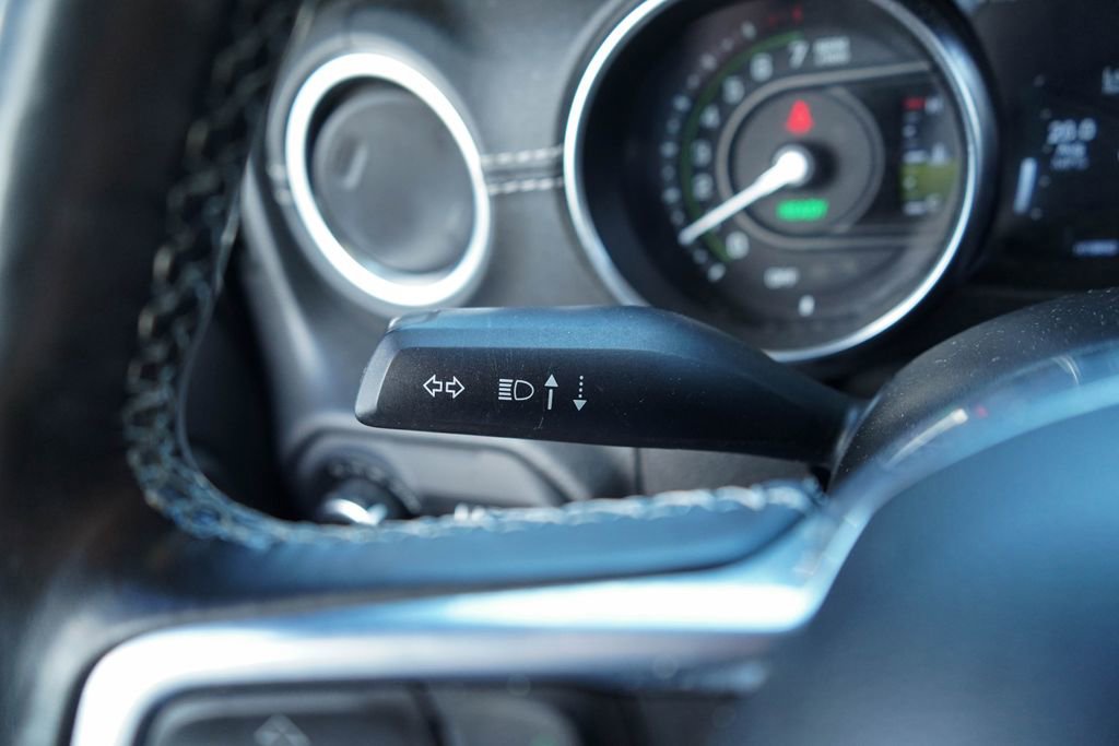 Used 2022 Jeep Wrangler Unlimited Sahara w/ Cold Weather Group image 34