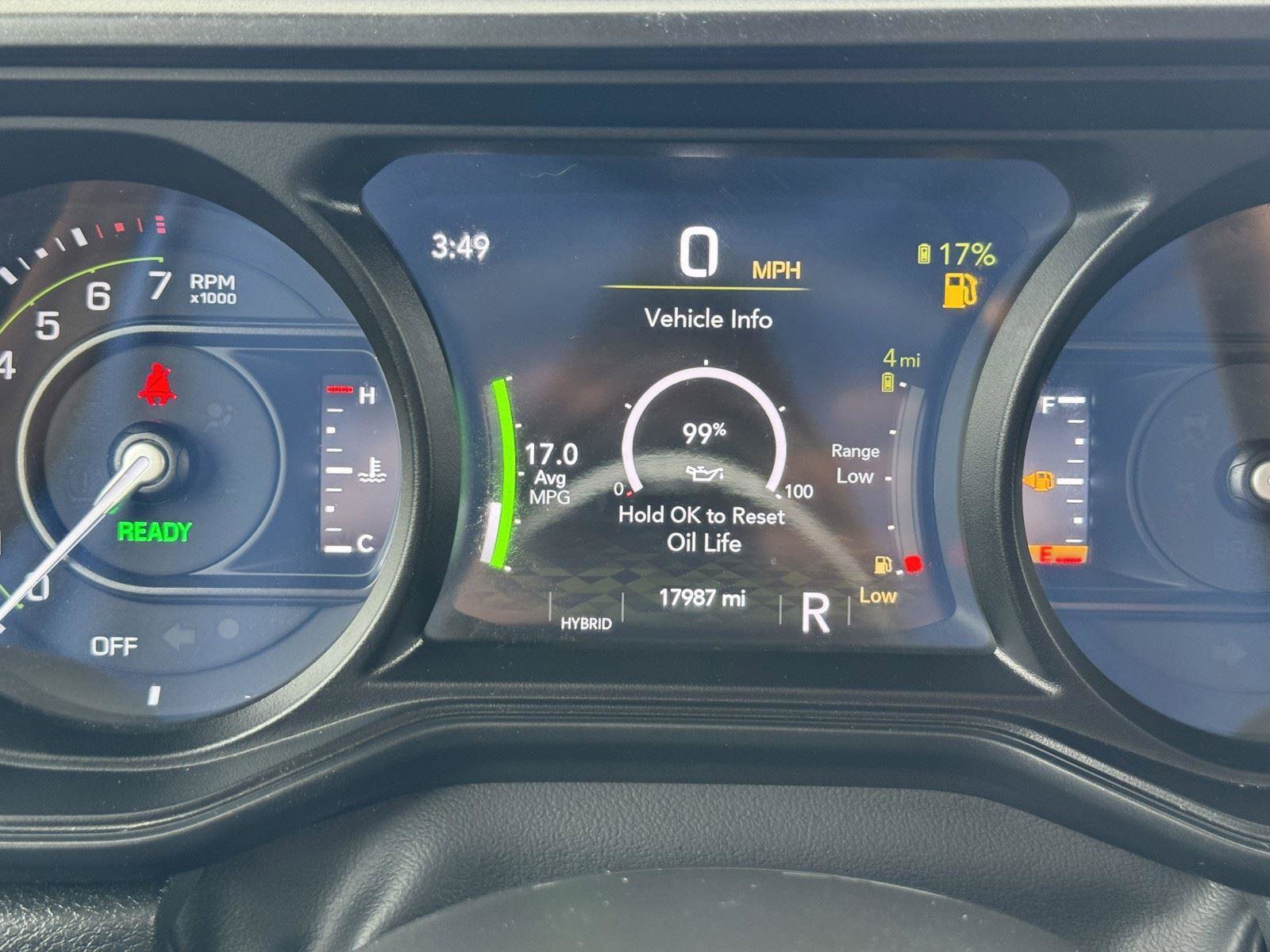 Certified 2025 Jeep Wrangler Sahara AWD/4WD image 24