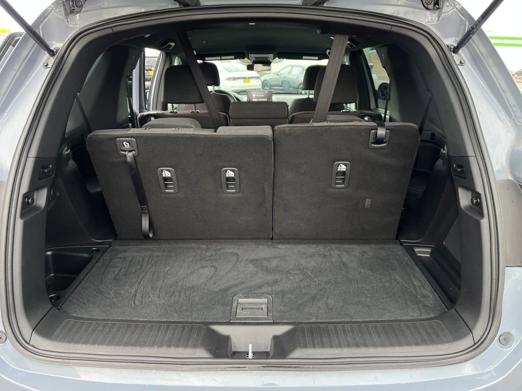 Used 2025 Honda Pilot Sport image 22