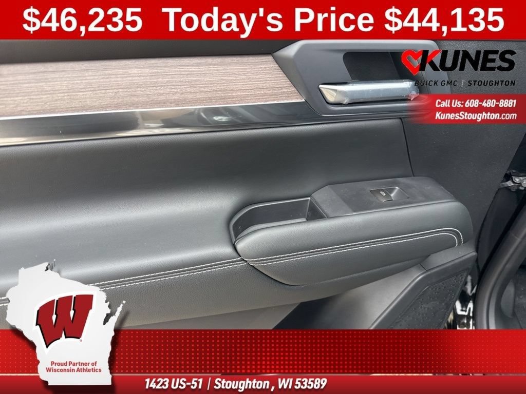 New 2026 GMC Terrain Denali w/ LPO, Floor Liner Package AWD/4WD image 48