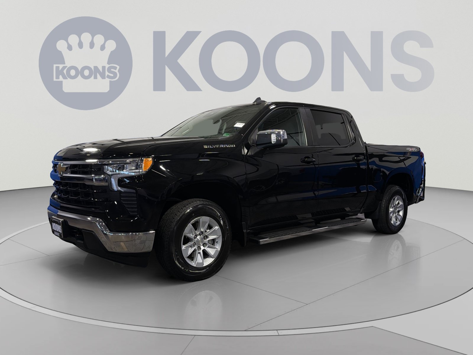 Used 2022 Chevrolet Silverado 1500 LT w/ Safety Package