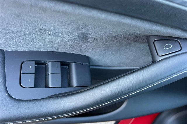 Used 2023 Tesla Model Y Performance image 11
