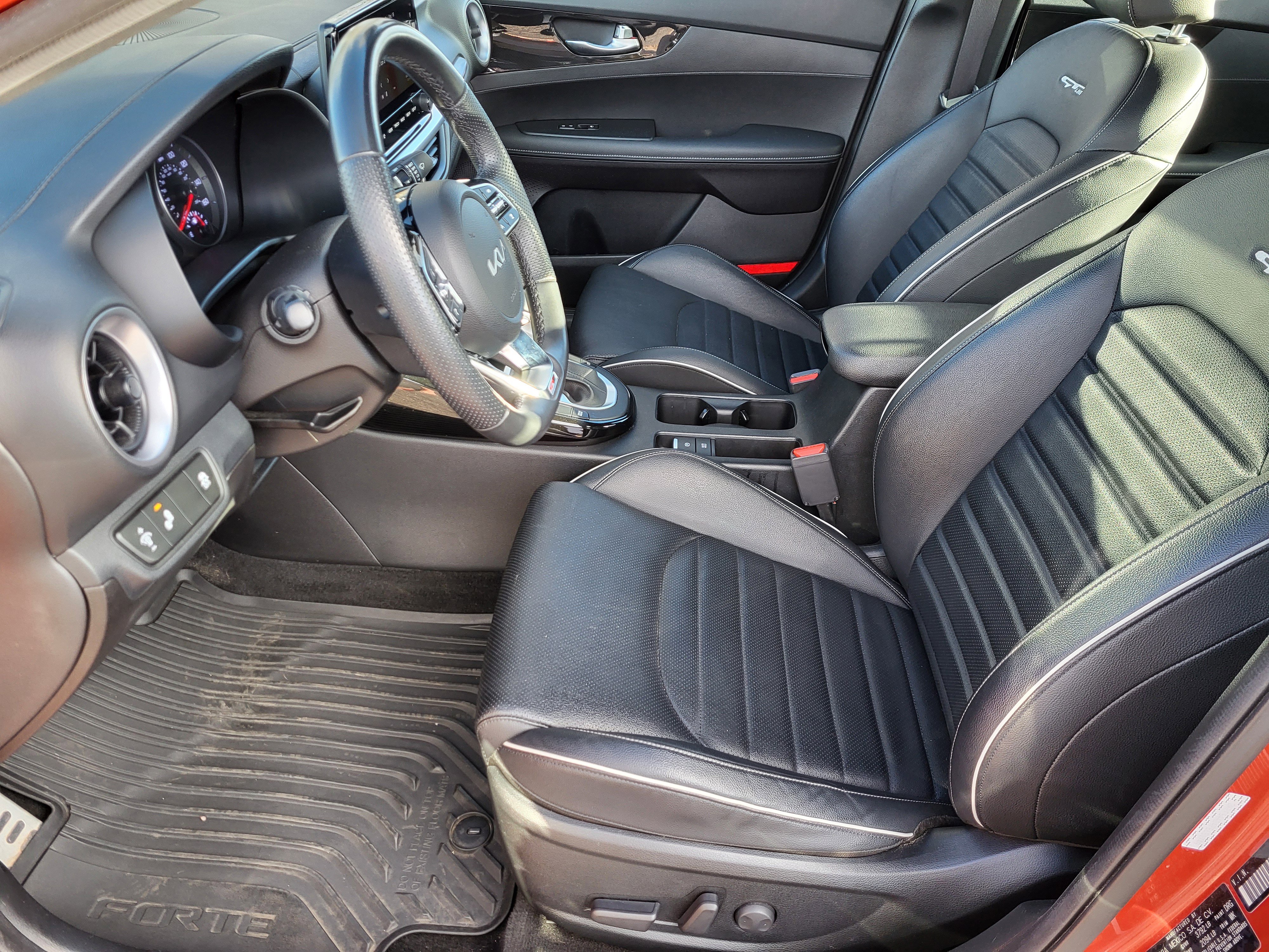 Used 2023 Kia Forte GT-Line w/ GT-Line Premium Package image 8