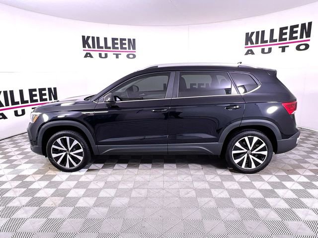 Used 2024 Volkswagen Taos SE image 4