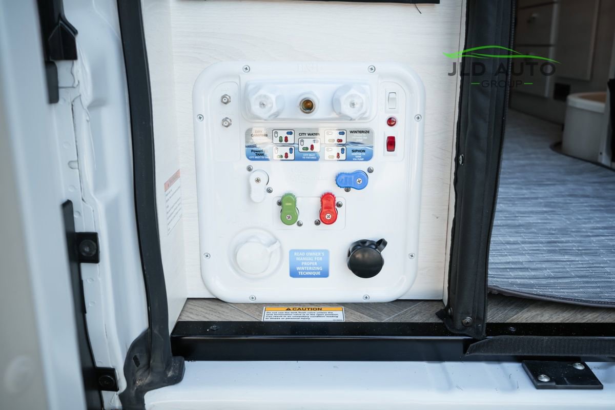 Used 2025 RAM ProMaster 3500 w/ Quick Order Package 22G SLT image 40