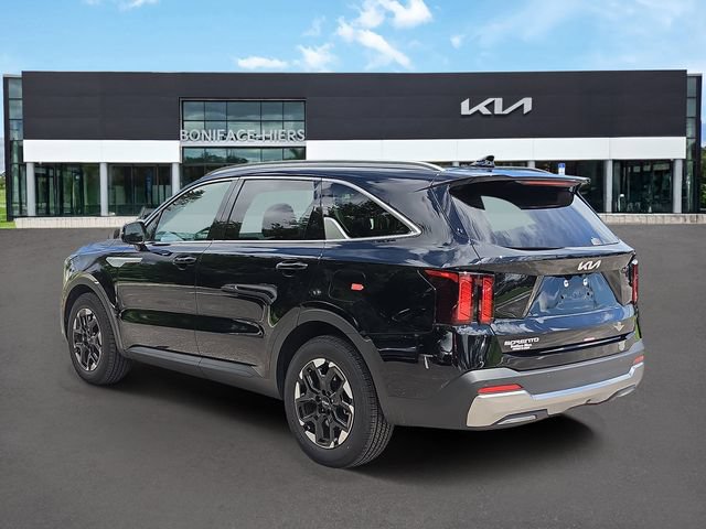 Certified 2025 Kia Sorento S w/ Panoramic Sunroof Package FWD image 3