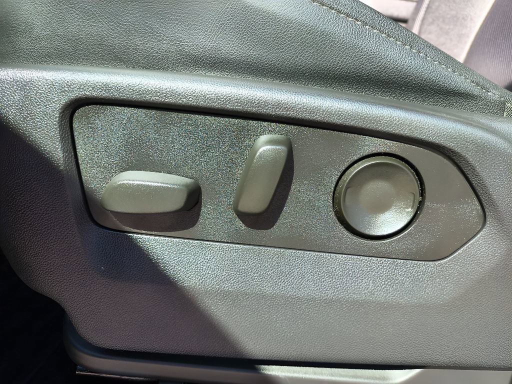 Used 2024 Chevrolet Silverado 1500 LTZ w/ Z71 Off-Road Package image 20