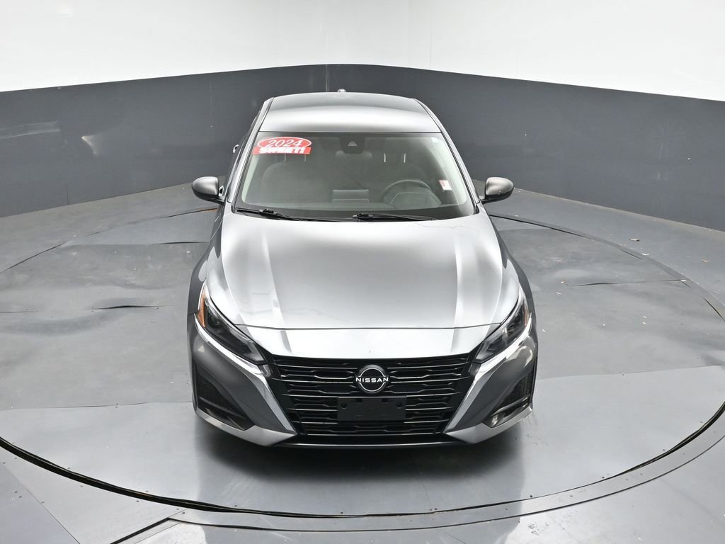 Used 2024 Nissan Altima 2.5 SV image 39