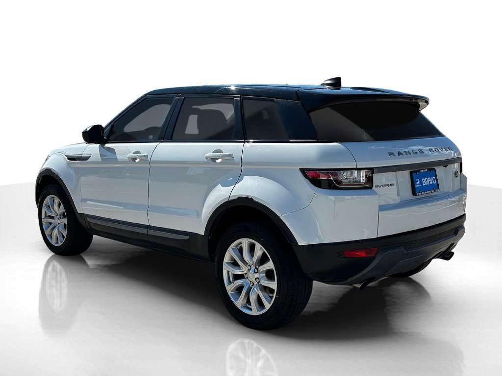 Used 2019 Land Rover Range Rover Evoque SE AWD/4WD image 3
