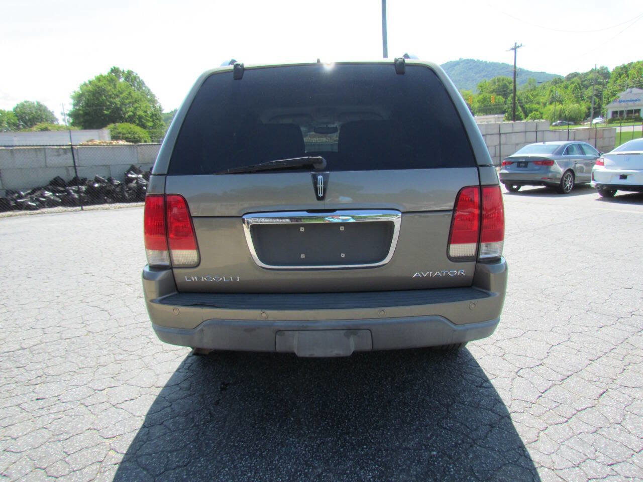 Used 2004 Lincoln Aviator Luxury image 6