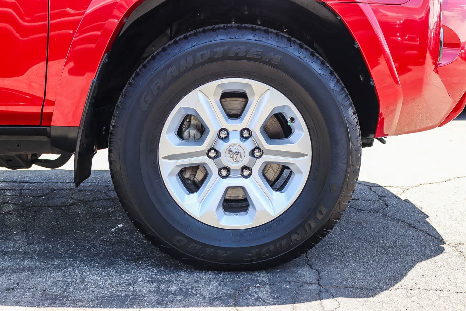 Used 2024 Toyota 4Runner SR5 RWD image 10