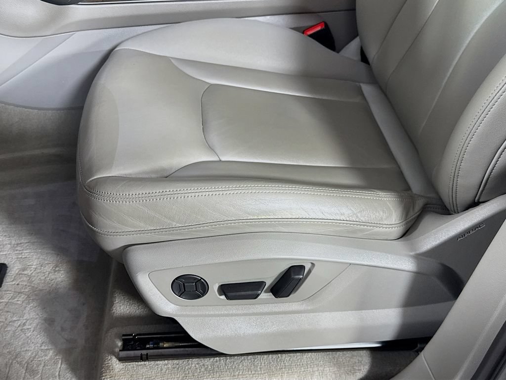 Used 2021 Audi Q7 3.0T Premium Plus AWD/4WD image 23