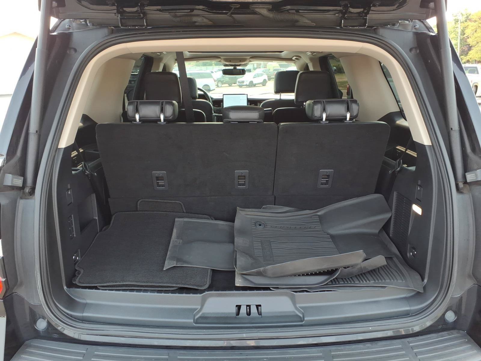 Used 2024 Ford Expedition XLT AWD/4WD image 20
