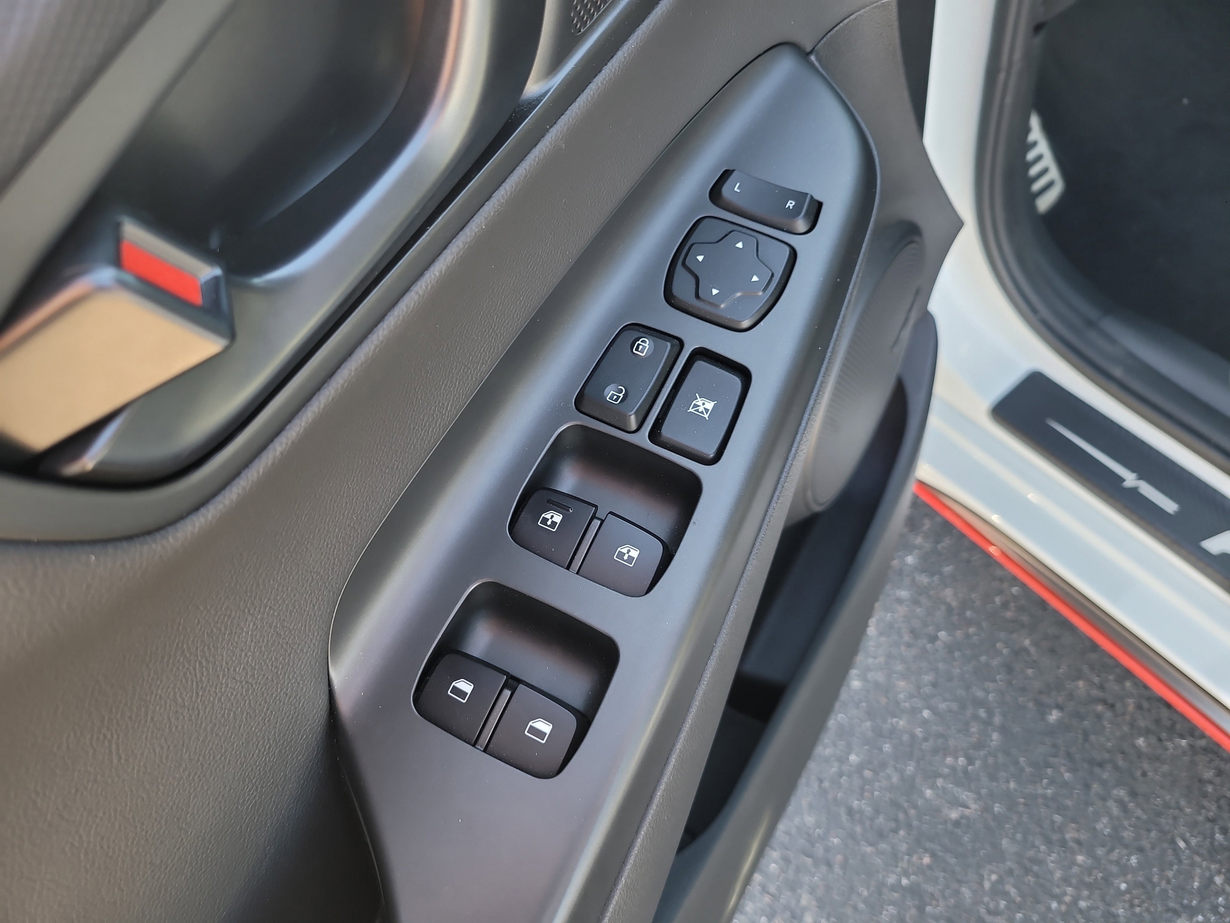 Used 2022 Hyundai Kona N image 15