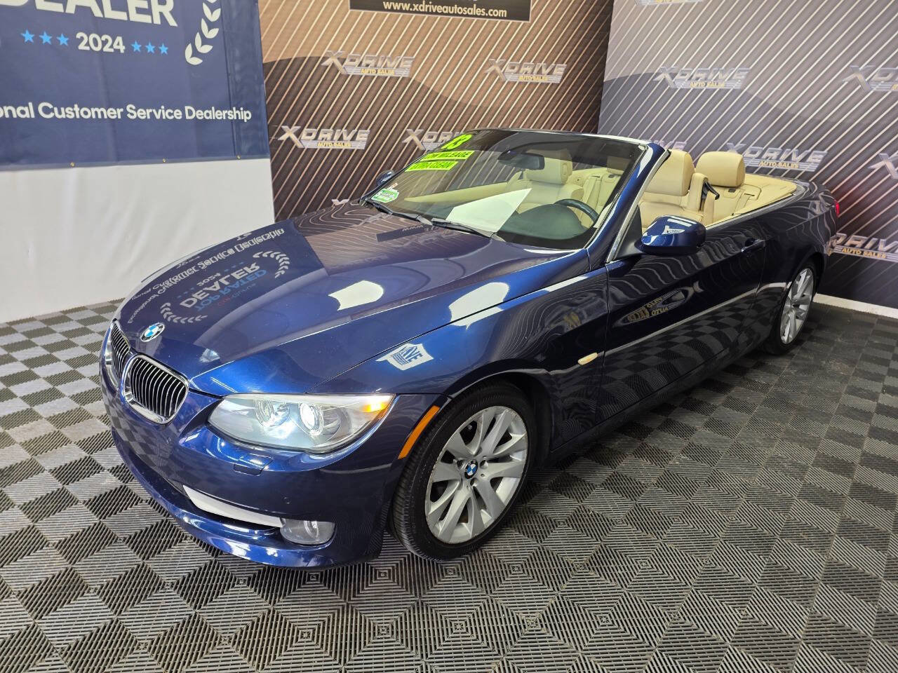 Used 2013 BMW 328i Convertible RWD image 2