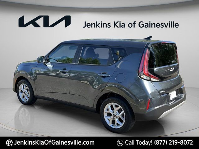 Used 2025 Kia Soul LX w/ LX Technology Package FWD image 5